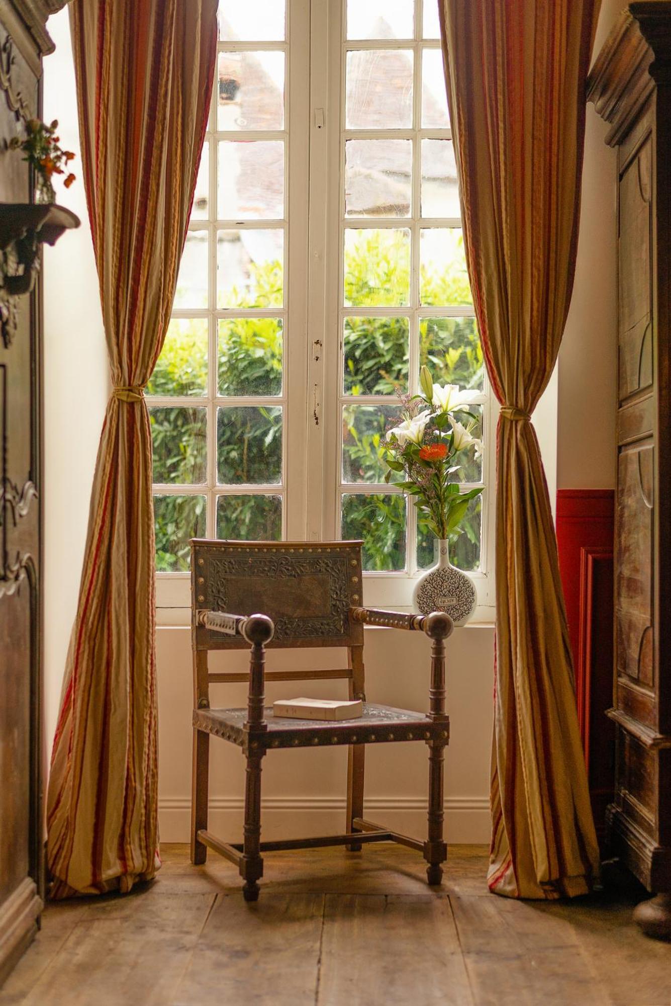Manoir De Laroque Delprat Bed & Breakfast Autoire ภายนอก รูปภาพ