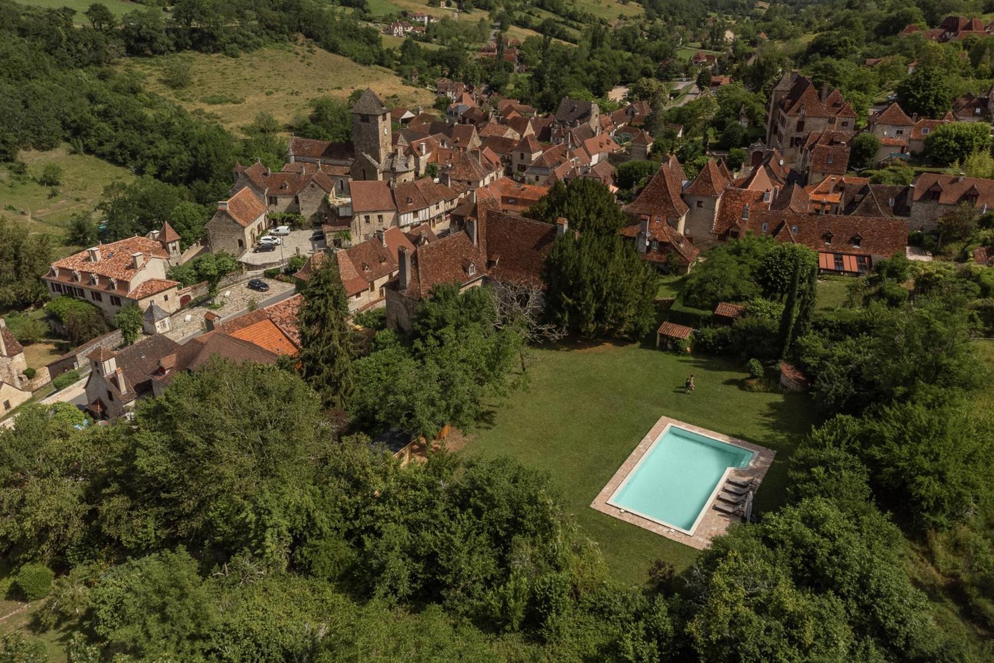 Manoir De Laroque Delprat Bed & Breakfast Autoire ภายนอก รูปภาพ