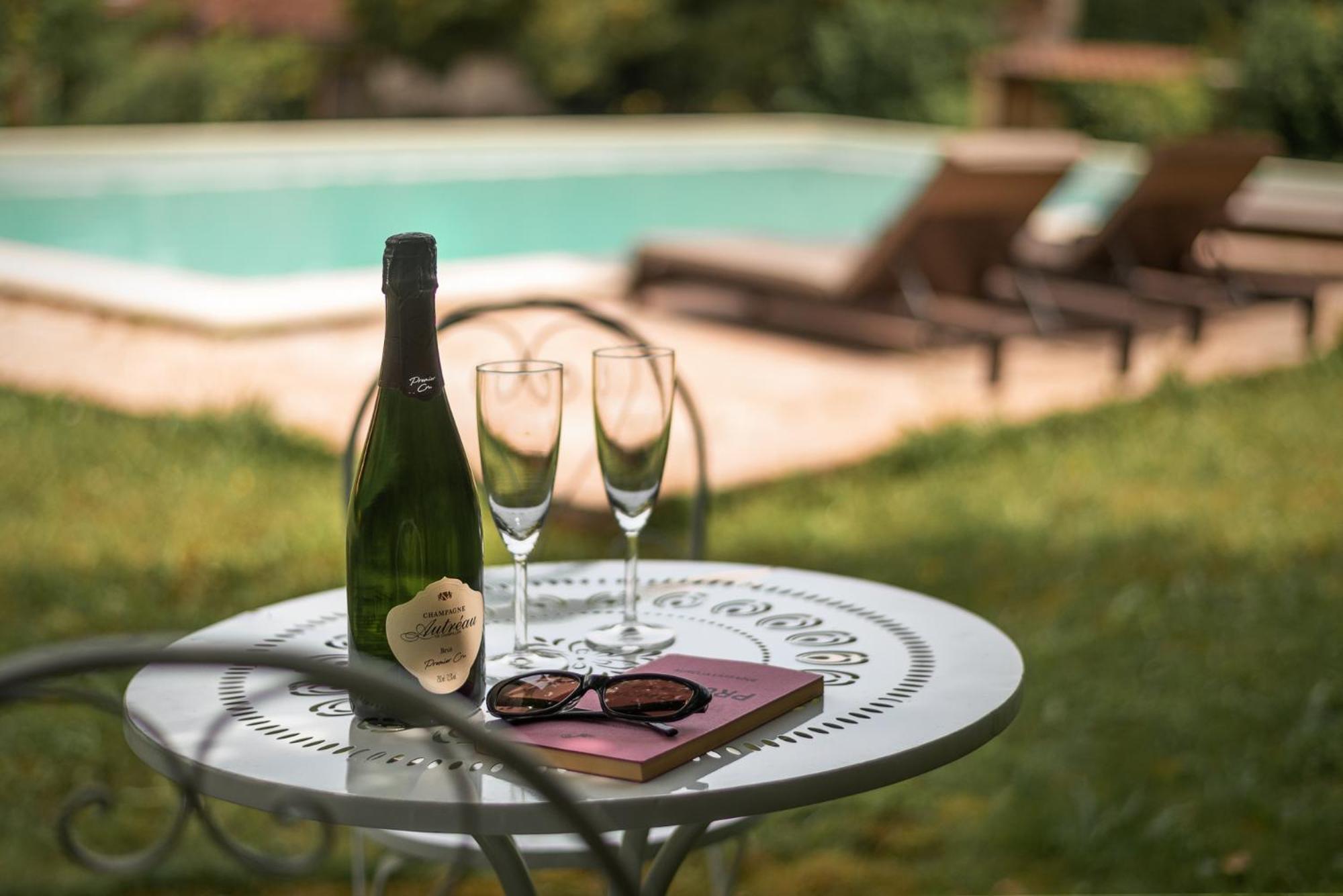 Manoir De Laroque Delprat Bed & Breakfast Autoire ภายนอก รูปภาพ